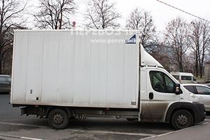 Автомобиль для грузоперевозок в рабочем посёлке Октябрьском