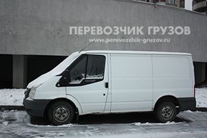 Автомобиль для грузоперевозок в рабочем посёлке Запрудня