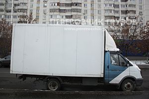 Автомобиль для грузоперевозок в посёлке Глебовском