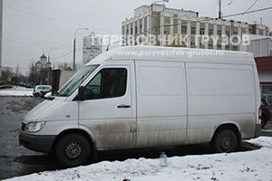 Автомобиль для грузоперевозок в рабочем посёлке Богородское