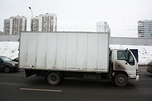 Грузовик для квартирных и дачных переездов, перевозки мебели в рабочем посёлке Свердловском