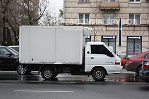 Машина для вывоза мебели в селе Новопетровском