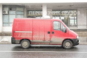 Машина для вывоза мебели в посёлке Володарского