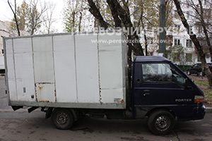 Машина для вывоза мебели в посёлке Архангельское