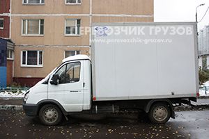 Грузовик для квартирных и дачных переездов, перевозки мебели в посёлке Совхоза имени Ленина